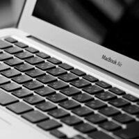 Black screen macbook