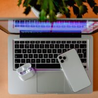 macbook pro black screen